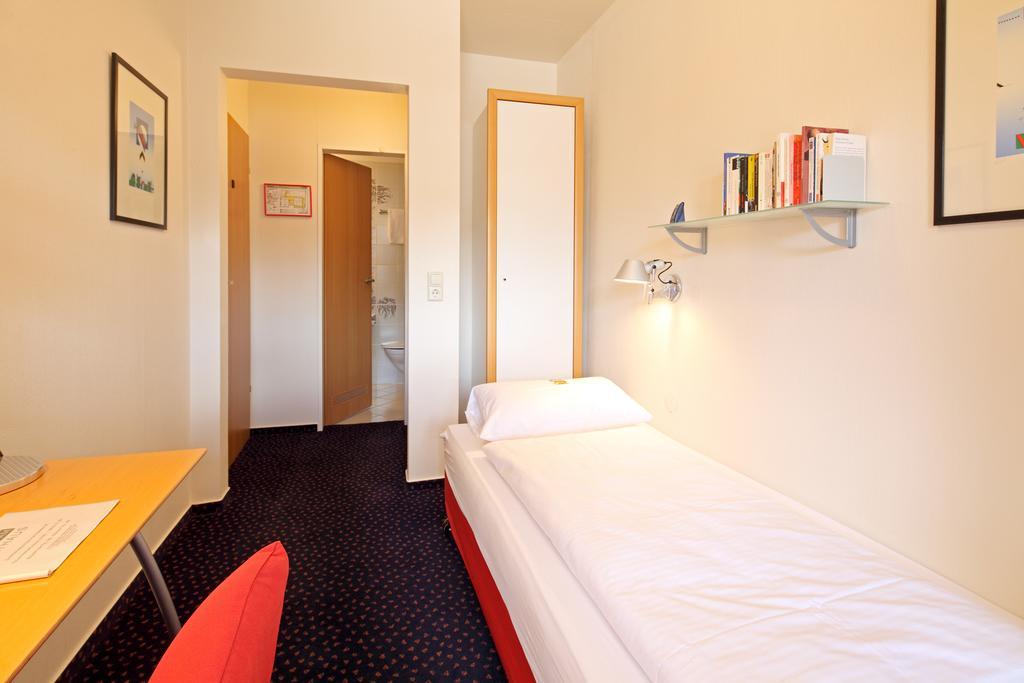Hotel Am Rathaus فرايبورغ الغرفة الصورة